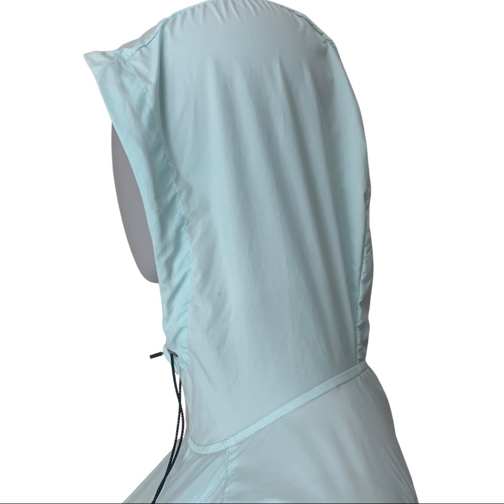 New Balance for J. CREW Dover Hooded Jacket in Aqua Sky Lightweight Windbreaker - Picture 12 of 16